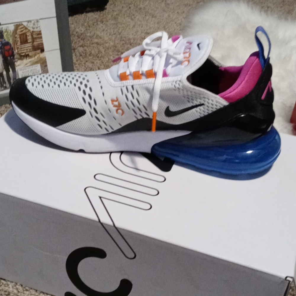 Shoes - Picture 2 of 16